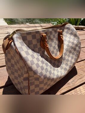 Authentic Louis Vuitton Speedy 35 handbag Damier White Azur
